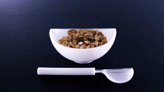  工作室|舒淇为了减肥什么都不吃？那是她没见过这套餐具...