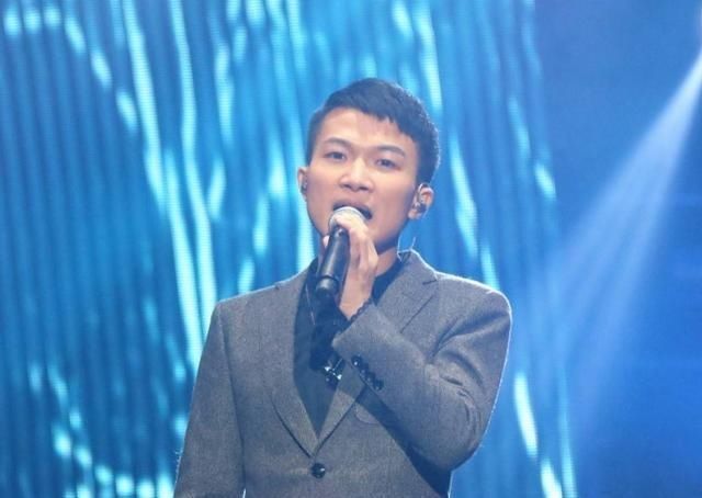 发紫|《好声音》费力三次才请动他,却被早早淘汰,如今逆袭红到发紫