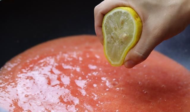  在家|在家自制番茄酱，成本不到5块钱，能做一大碗，香甜好吃无添加