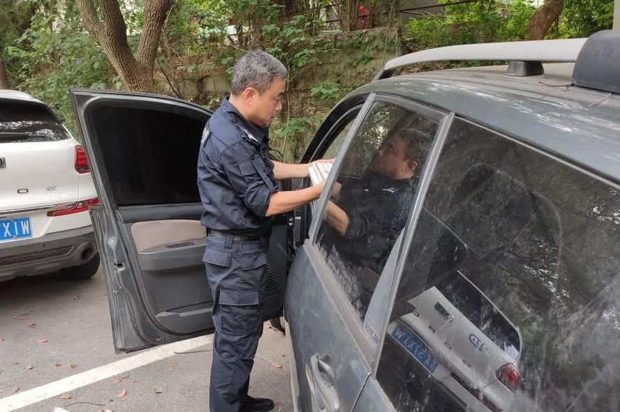 非法加油车|私家小车装上“移动炸弹”？查你不商量