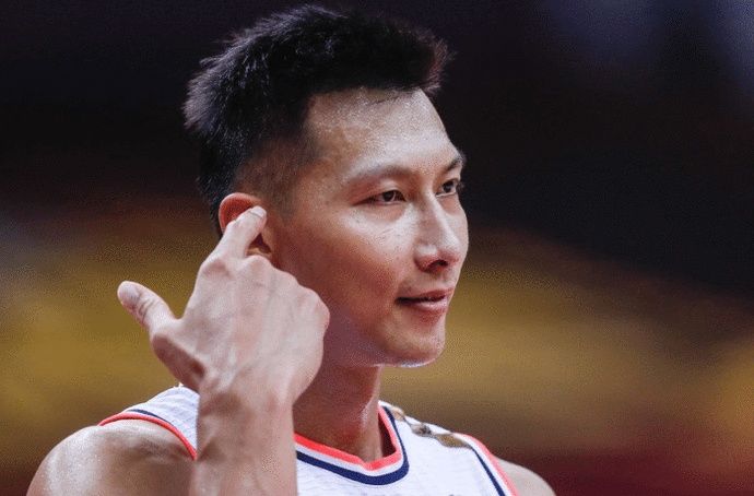  淘汰|恭喜！广东淘汰辽宁正式加冕第十冠，创伟大纪录成CBA历史第一队