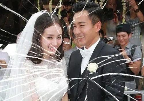 那场|那场豪掷两亿的世纪婚礼，其实已经蜕变成了“合约爱情”！