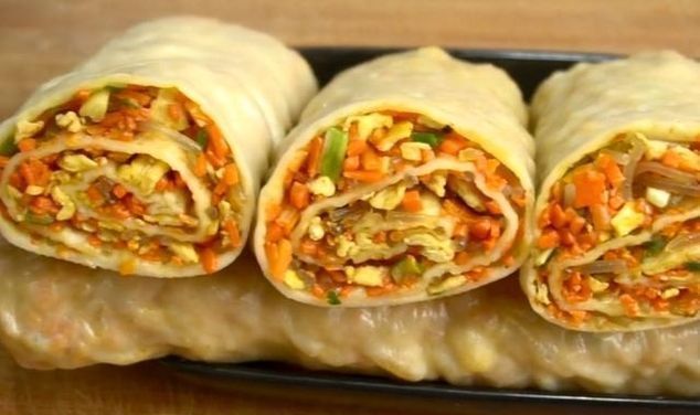 层层|胡萝卜这吃法真过瘾,不烫面不发面,层层包着馅料,比包子还香