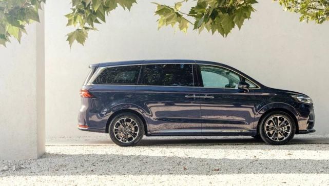 车型|MPV市场下滑促进高端化进程！荣威iMAX8未来可期