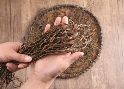  豇豆|夏季，碰到此菜别犹豫，一次囤30斤，放冰箱保存，特省钱，还好吃