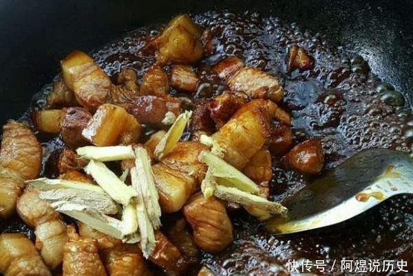 红烧肉|保姆来应聘开口就要8800,我妈让她做红烧肉,她却做成了这样