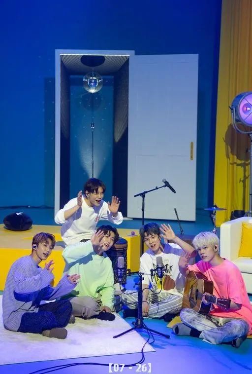 CON|Somi今日出击《人气歌谣》;N.Flying首次线上演唱会“NOOB CON”圆满举行