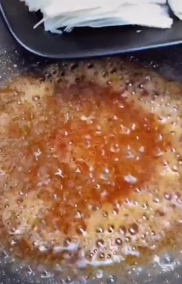  好吃|怎么吃都好吃，大人小孩都爱吃，东北馆子必点一道菜——锅包肉