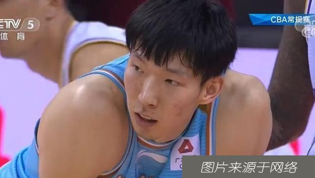 防下|够硬！一对一，周琦连续3次防下北控大外援！央视解说：真打不了