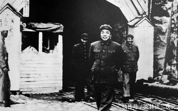 司令|朝鲜战争中，志愿军司令员以及联合国军司令都是谁呢？