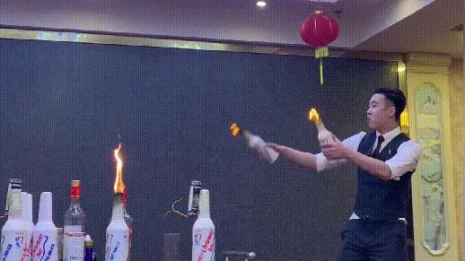  故事|我有鸡尾酒，你有故事吗？