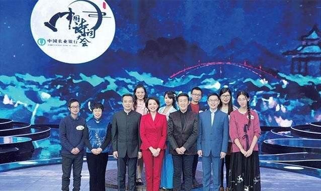  综艺节目|《中国诗词大会》是收视冠军，却为何备受质疑，只因为这4个问题