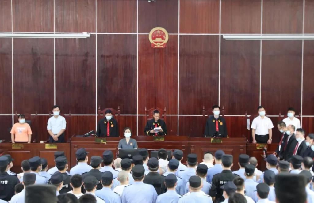  被判|刚刚，六人被判死刑！