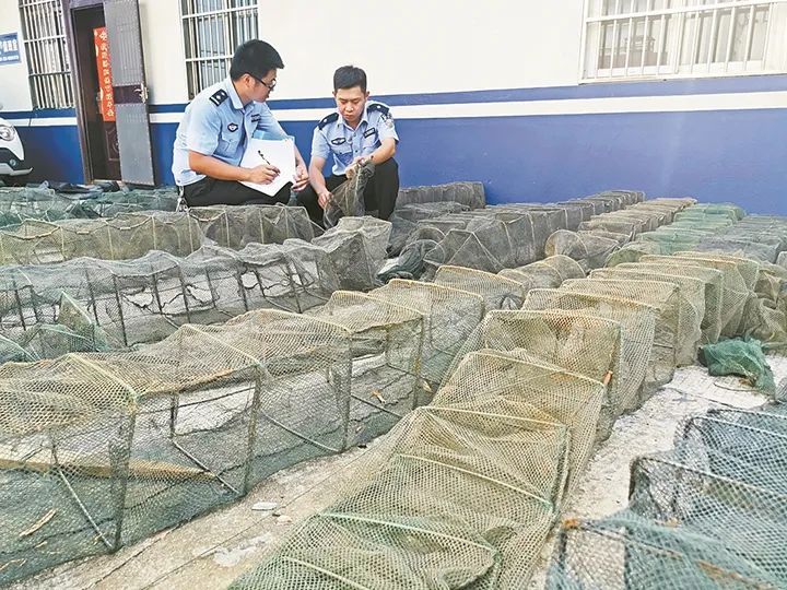 嫌疑人|抓获嫌疑人1名，地笼28件，含山公安严厉打击非法捕捞！