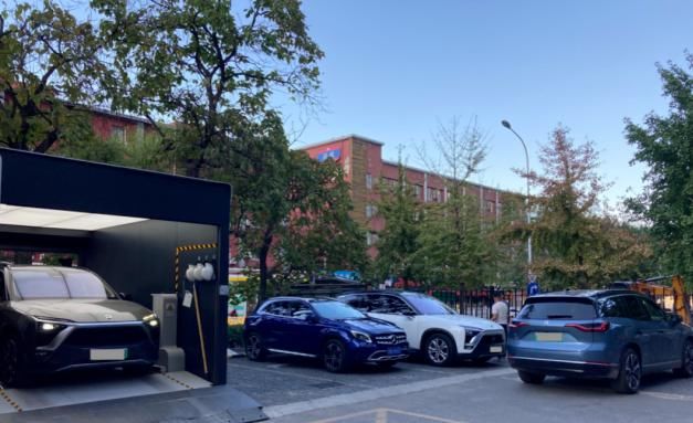 条路|蔚来与北汽之后，吉利换电站也上线了！但这条路未来真能走通么？