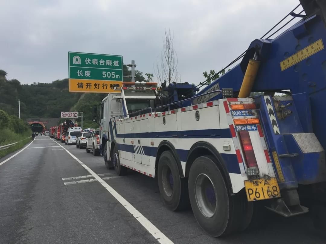  联动|高速隧道内有事故导致危化品泄漏？看河南高速交警多部门如何联动演练应急救援