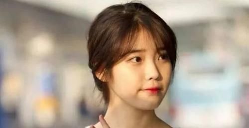 女人真|张雨绮再次第一，美丽笨女人真就这么吃香？