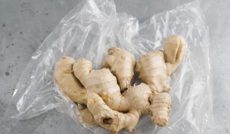  新鲜|生姜放久了会干瘪？教您4招，不干瘪不长芽，放一年都新鲜