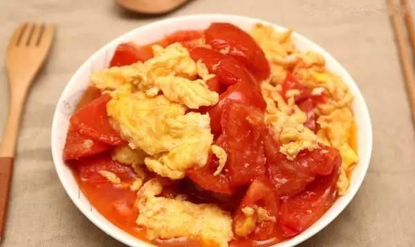  顺序|为啥饭店做的鸡蛋西红柿那么好吃？饭店大厨：下锅的顺序必须这样