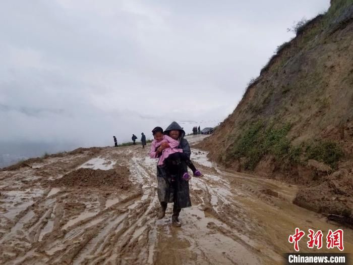 追忆|追忆青海藏乡干部聂智才让：和民众打成一片，是最美“风景”