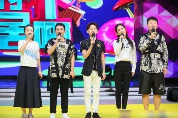  赵丽颖|《快本》最尴尬嘉宾，一天喜提三个热搜，凭的是什么？