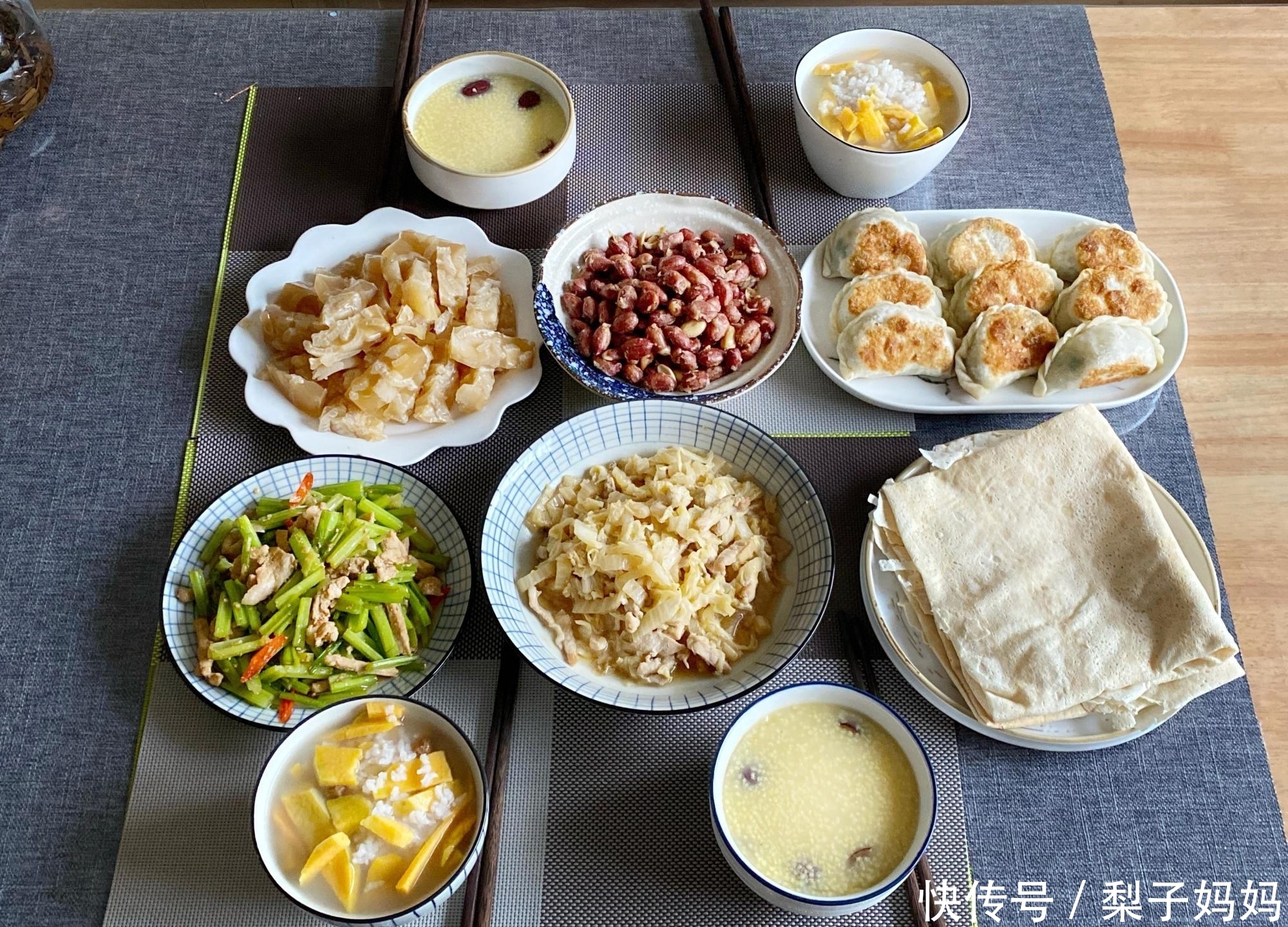 家常|一家四口的午餐,简单快手家常小菜,健康饮食好吃不长肉