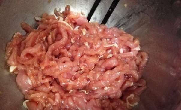 很大|猪肉去腥，腌制还是焯水？大厨：区别很大，做对了猪肉又嫩又香