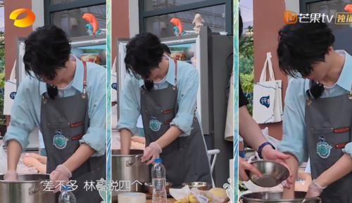  王俊凯|《中餐厅》备800份菜，赵丽颖切菜到手麻，王俊凯的表现，却大不相同