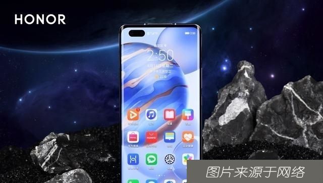 华为|同时期发布，配置赶超华为P40，荣耀这款手机很赞