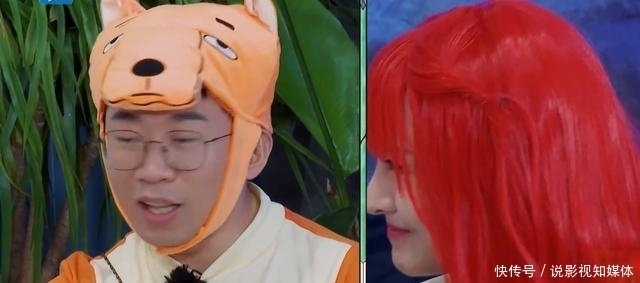 手机|郑爽上节目遭吐槽,玩游戏作弊,喝水作假,即使录节目手机都不离手