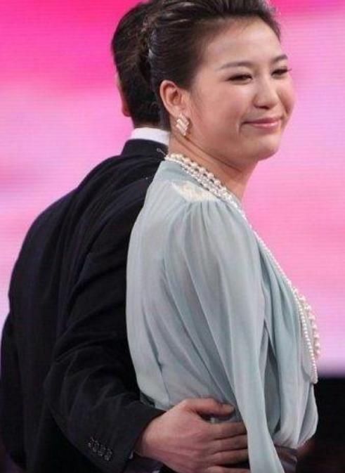 成功|非诚勿扰“无臂女孩”与小伙牵手成功后,下台被甩如今成怎样了?