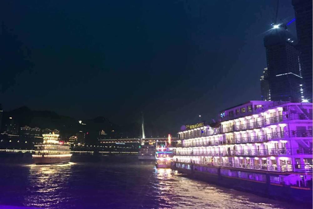 萧某|远方来客酒后跳入长江游泳,不幸溺亡,家属起诉同饮者,未获支持