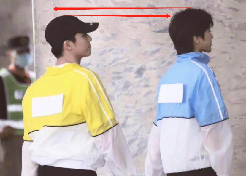  蔡徐坤的身|陈立农录制《跑男》，与182的蔡徐坤同框，这身高差我没眼花吧？