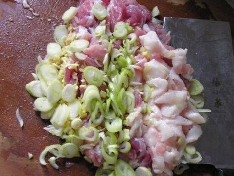 鲜美|冬至用这两种食材做饺子肉馅儿,清热降压又安神,吃着鲜美无比!