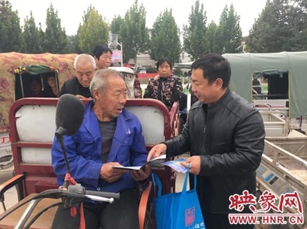 宣传|汝州市米庙司法所:“戏场儿”上宣传《民法典》