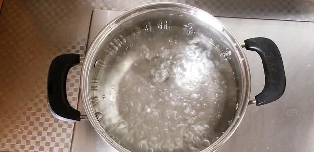  调料|麻酱流汁宽粉正宗做法，关键是调料汁，超级好吃，一盘不够吃