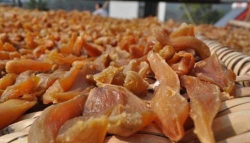 鲜艳|晒红薯干，别直接晒！多做2步，颜色鲜艳，筋道香甜，不干不发黑