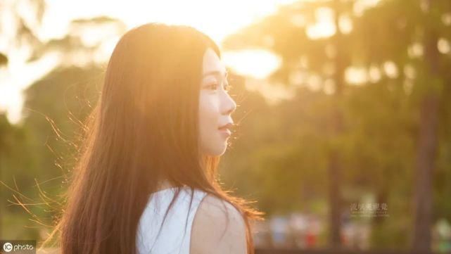  模特|【摄影讲评】顺光、侧光、逆光怎么用 第1268讲？