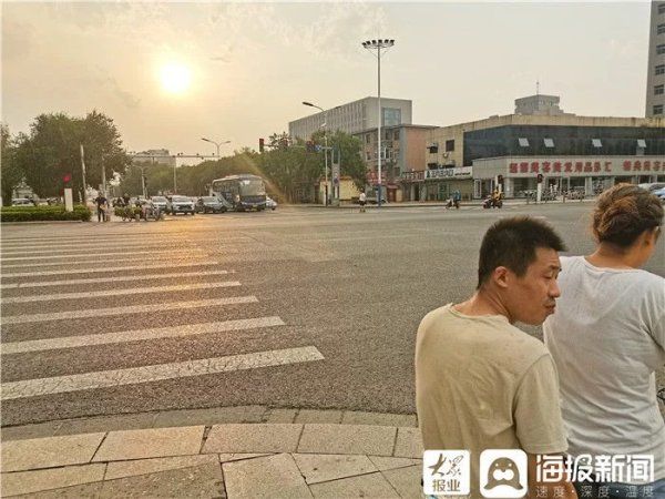 西城|东营区西城现“太阳雨” 街上行人赶路忙