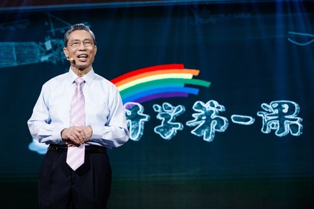  第一课|《开学第一课》给老师家长的8个启示！（建议收藏）