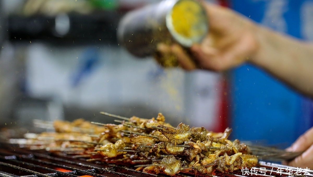 老板|“吃烧烤的人”为什么少了?其实不用老板说,大家心里也明白