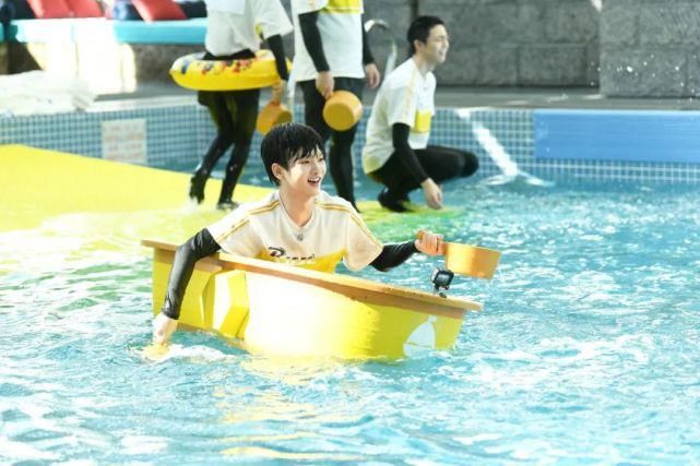  奔跑|今晚，继续跟着《奔跑吧》逛青岛！