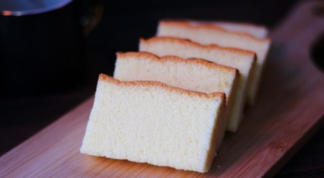 用刮刀|按照这个配方做的古早蛋糕,不塌陷,不开裂,像棉花一样柔软Q弹