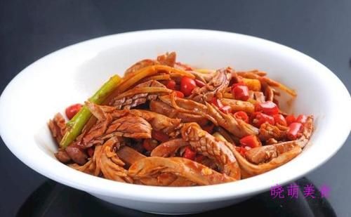  家常|洋葱爆腰花、椒盐牛肉、土豆地锅鸡的家常做法，营养美味