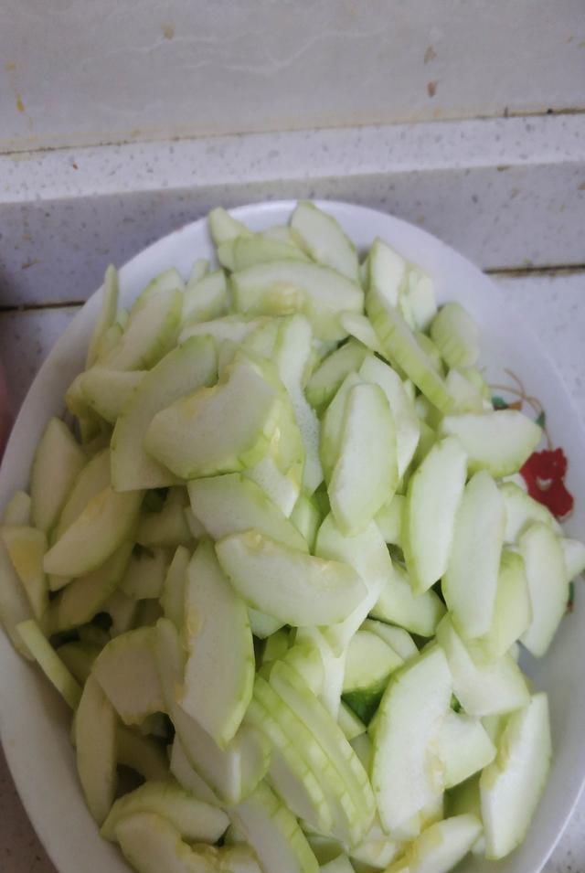  亮眼|最护眼的不是胡萝卜素而是它，孩子常吃，明目亮眼，慢慢恢复视力