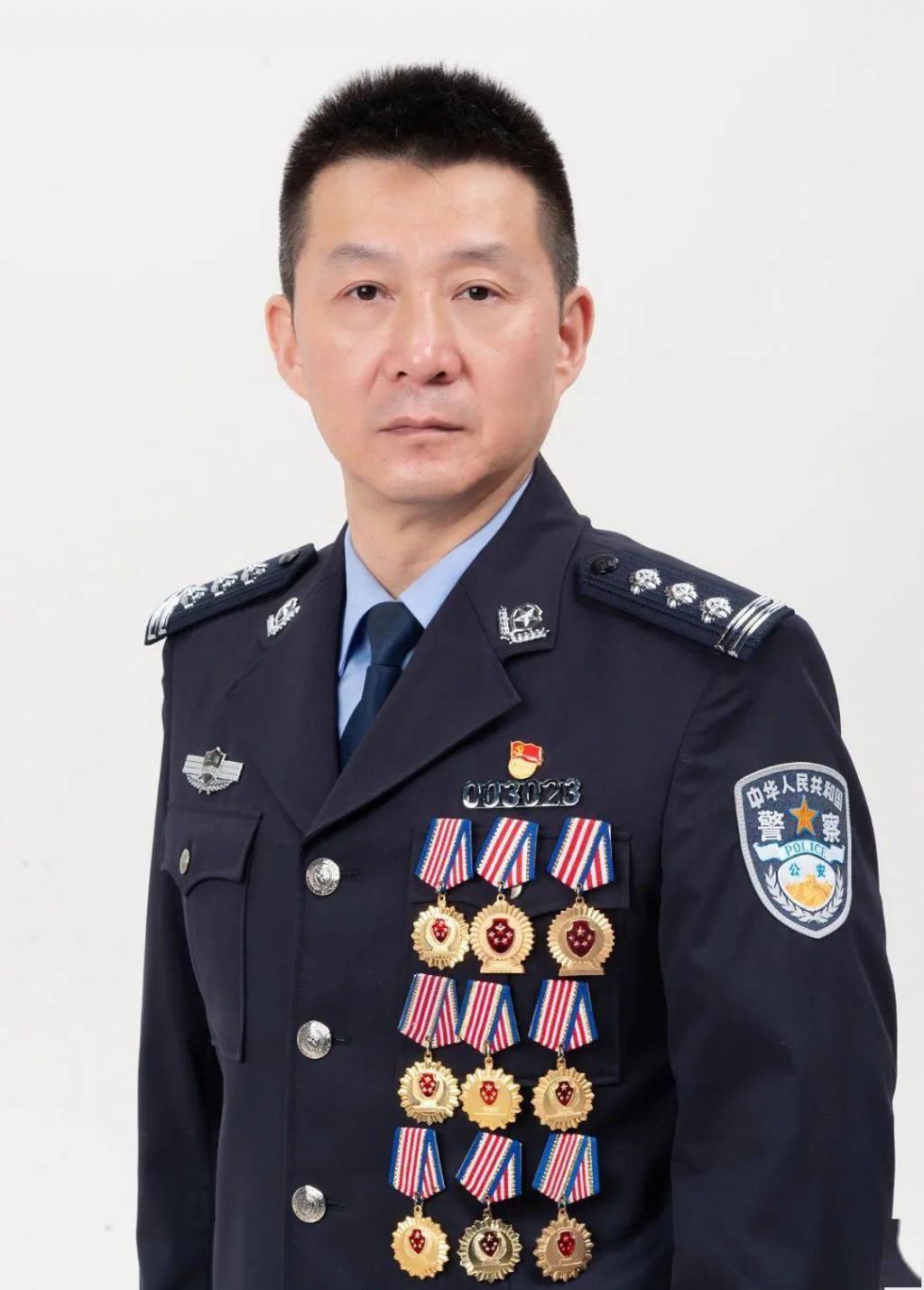 刑警|全国百佳刑警提名人选——“金牌捕头”梁中心