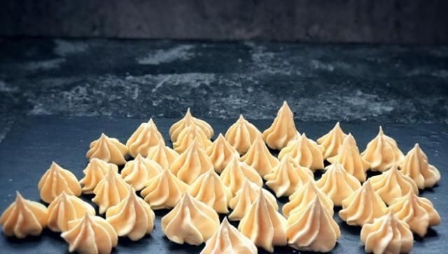 有钱|只有80后才吃过得5种零食，现在早已停产，当时有钱都吃不到