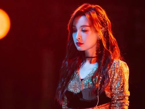  吴昕粉丝|网曝《浪姐》吴昕将被淘汰，粉丝自组“敢死队”投票，真是拼了！