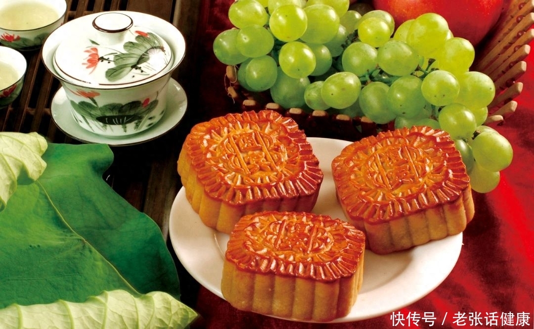 中秋节必吃的10种美食(中秋即将来临，这5种“美食”囤一些，寓意团团圆圆，味道也不错)