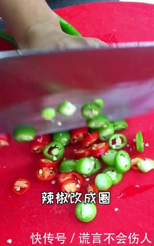  增强体质|宅在家里不出门，这道菜一定要常吃，增强体质清肠胃，好吃还不胖